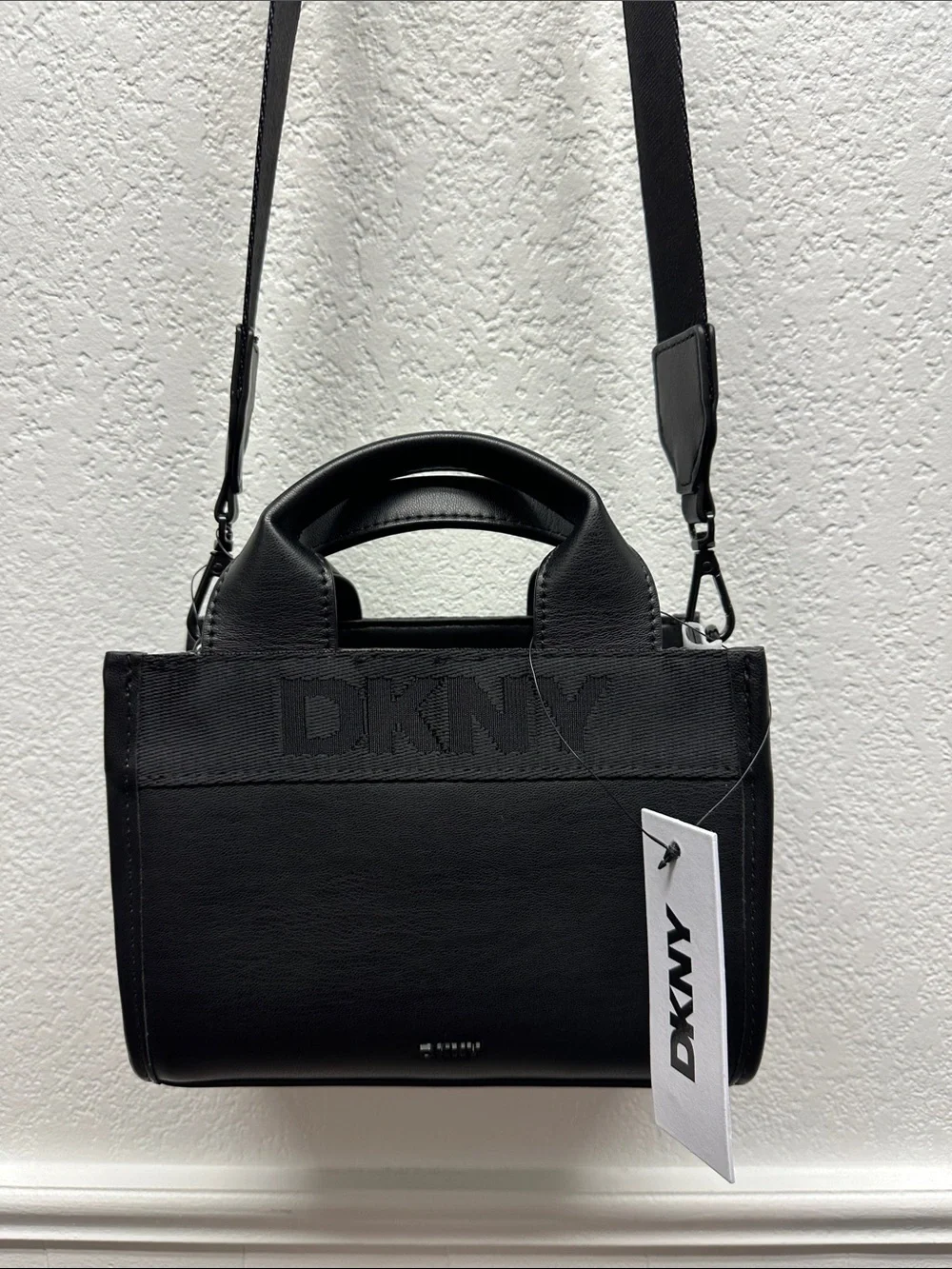 K009 DKNY Cassandra Small Tote Black Vegan Leather Logo Crossbody Handbag NWT